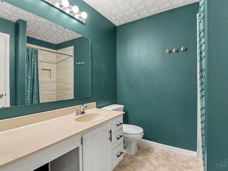 9901 Regatta Drive, Unit 205, Cincinnati, OH 45252 Photo 16