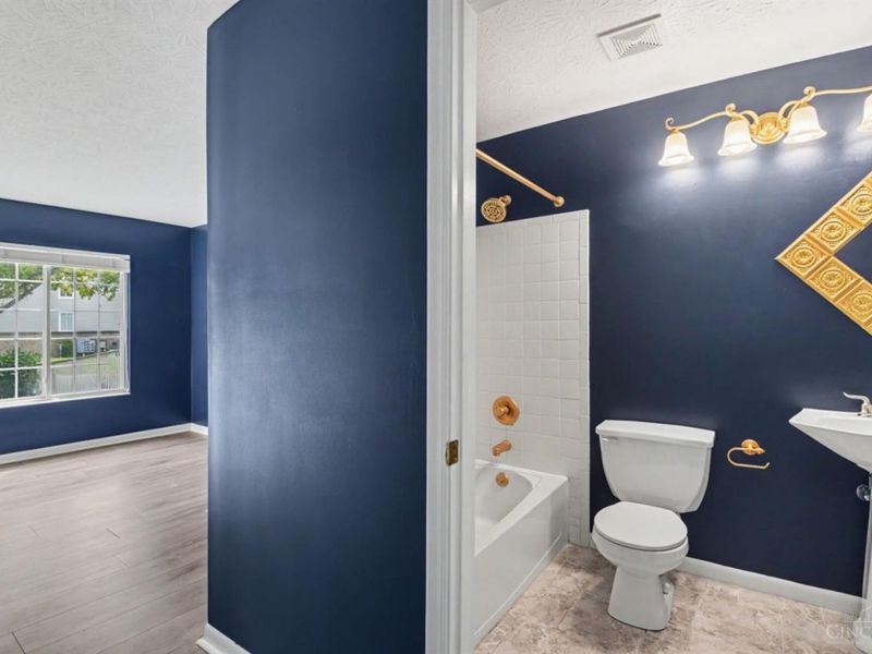 9901 Regatta Drive, Unit 205, Cincinnati, OH 45252 Photo 28