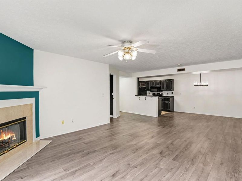 9901 Regatta Drive, Unit 205, Cincinnati, OH 45252 Photo 8