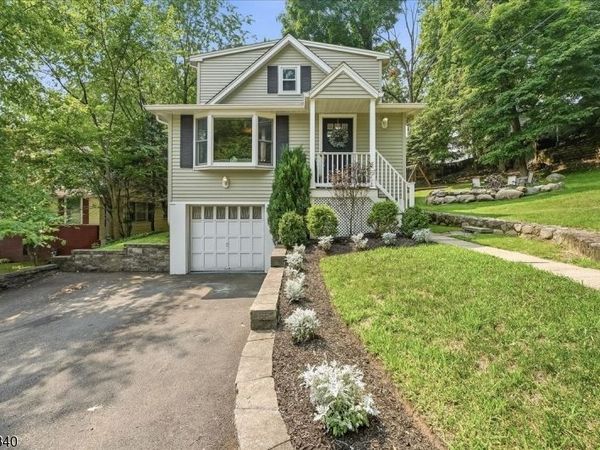 21 Nassau St, North Haledon, NJ 07508