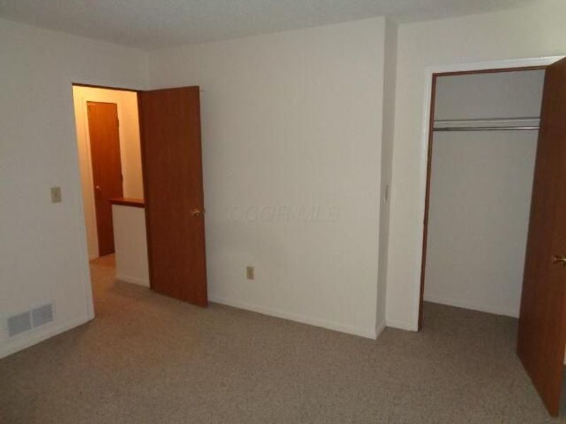 5294-5296 Brandy Oaks Lane, Columbus, OH 43220 Photo 54