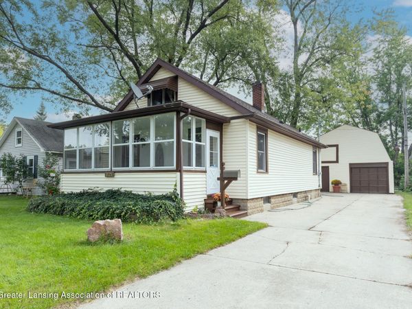 3721 Glenwood Avenue, Lansing, MI 48910