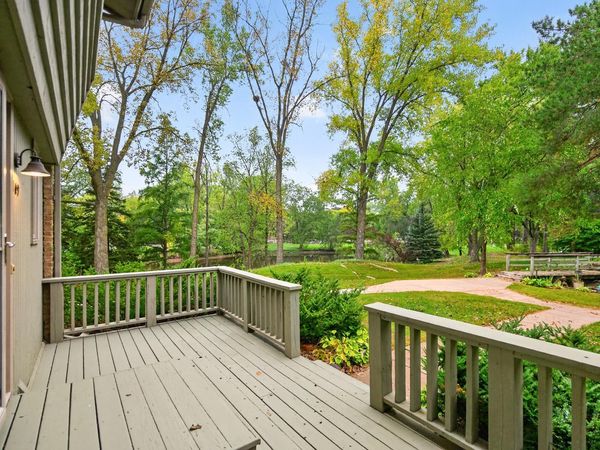 109 Windsor Lane, New Brighton, MN 55112