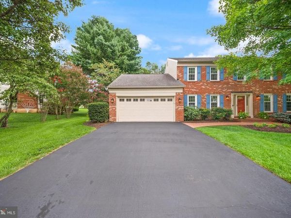 2711 MUSTANG DRIVE, HERNDON, VA 20171