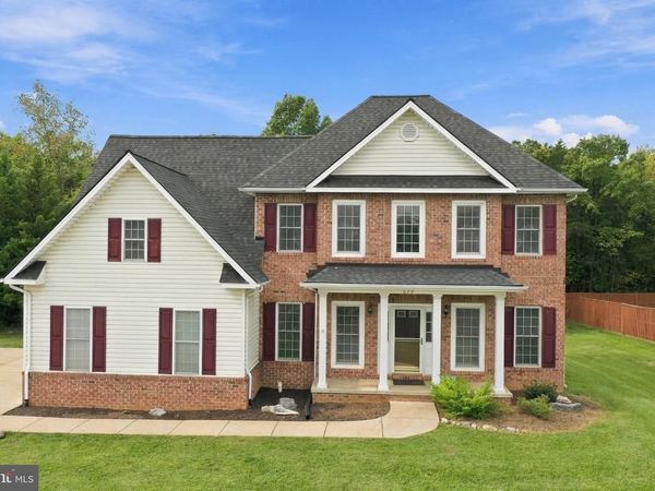 674 DELLINGER DRIVE, STRASBURG, VA 22657