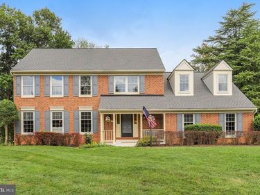 1 BYRON COURT, STERLING, VA 20165