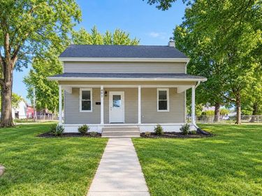 401 E Market Street, Columbia City, IN 46725