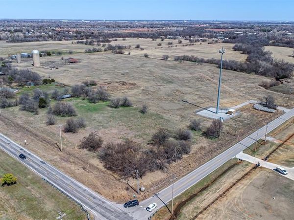 12915 SW 44th Street, Mustang, OK 73064