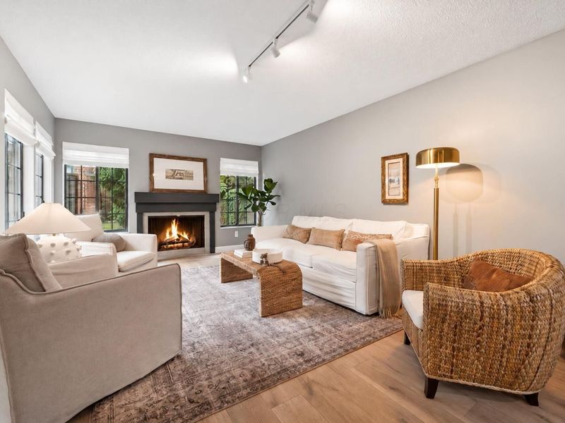 204 Saint Jacques Street, Unit 23B, Worthington, OH 43085 Photo 8