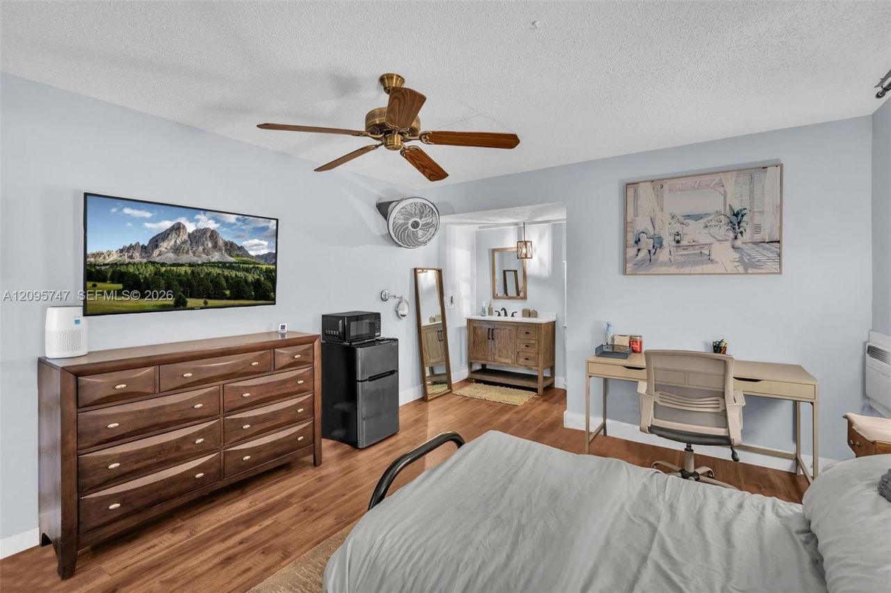 9261 NW 24th Pl, Sunrise, FL 33322 Photo