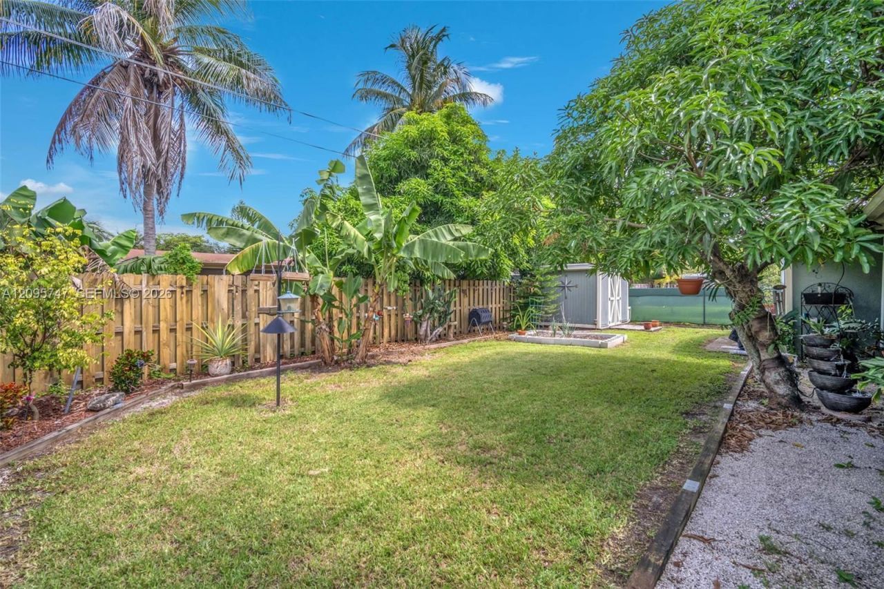 9261 NW 24th Pl, Sunrise, FL 33322 Photo