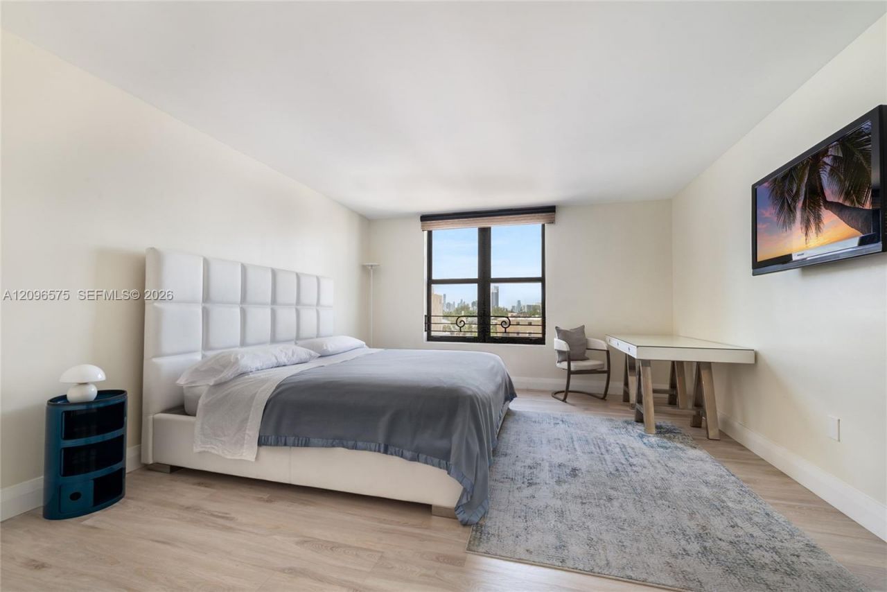 1330 Ocean Dr , Unit R5D, Miami Beach, FL 33139 Photo