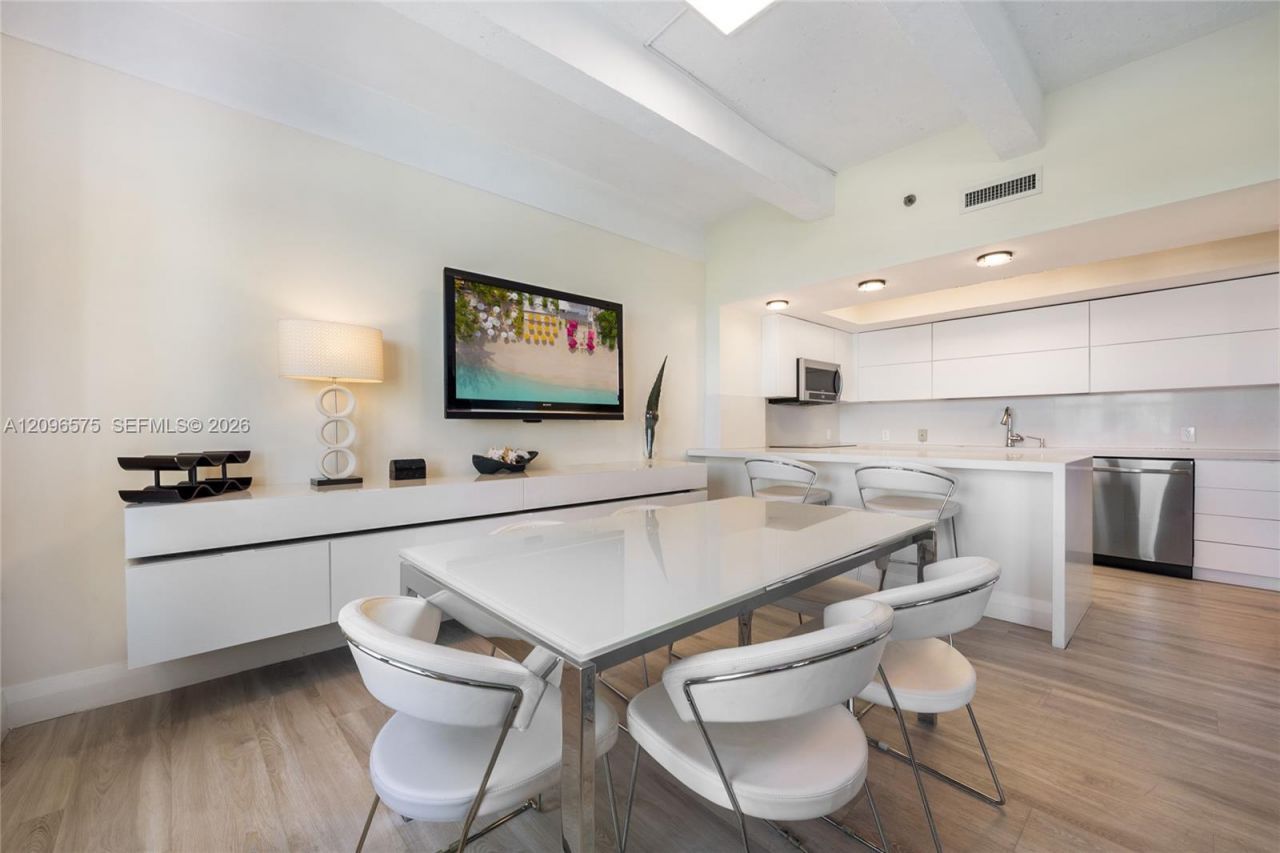 1330 Ocean Dr , Unit R5D, Miami Beach, FL 33139 Photo