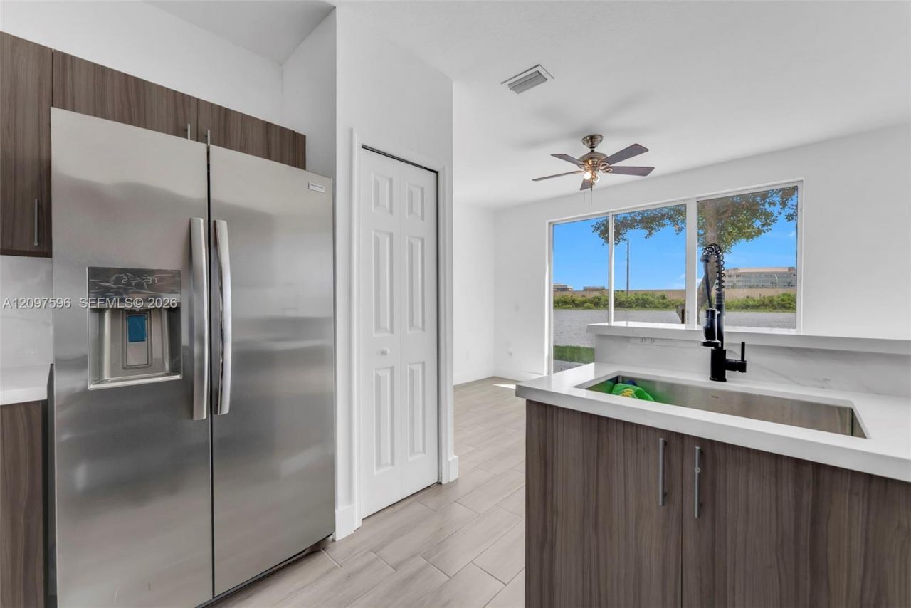 3907 SW 155th Ave, Unit 315, Miramar, FL 33027 Photo