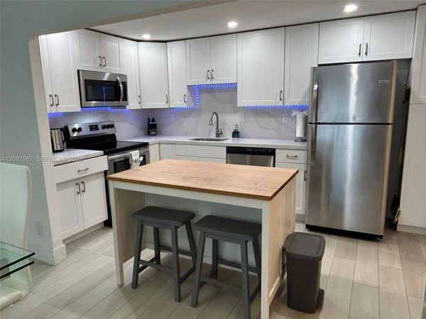 19390 Collins Ave , Unit 118, Sunny Isles Beach, FL 33160