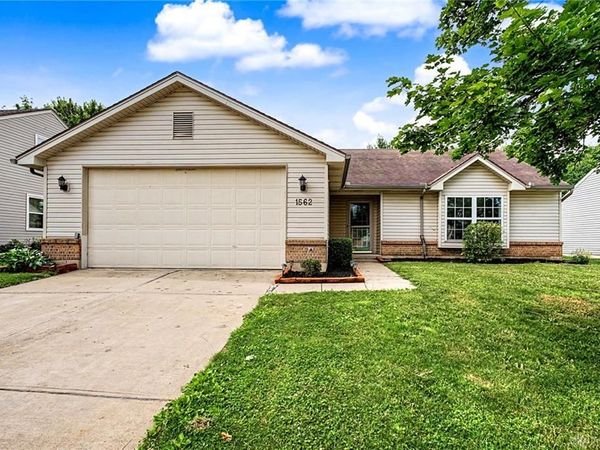 1562 Farrington Drive, Kettering, OH 45420
