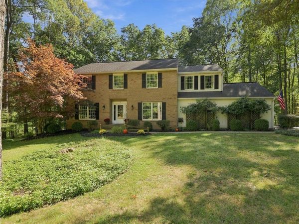 16 Knollbrook Lane E, Painted Post, NY 14870