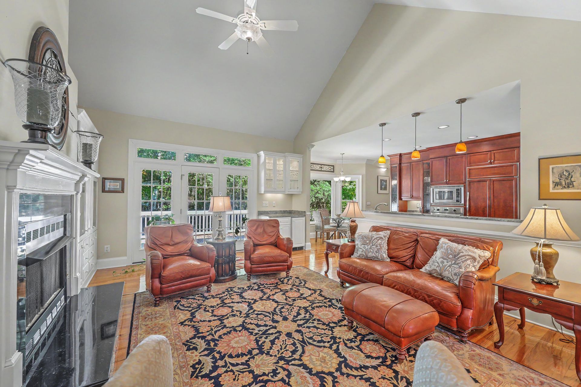8648 Timbermarsh Lane Photo 16