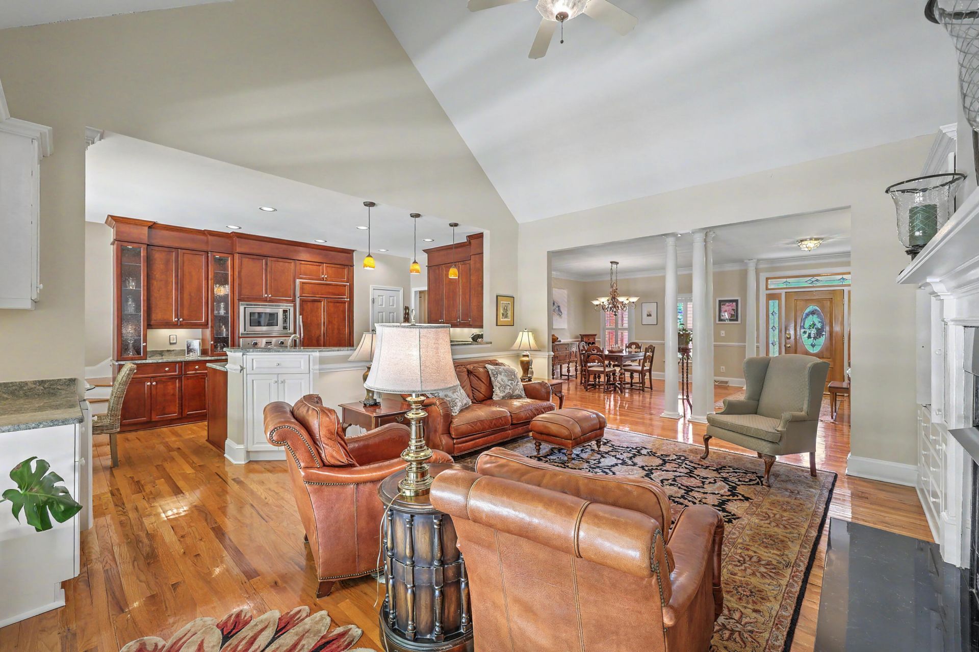 8648 Timbermarsh Lane Photo 17