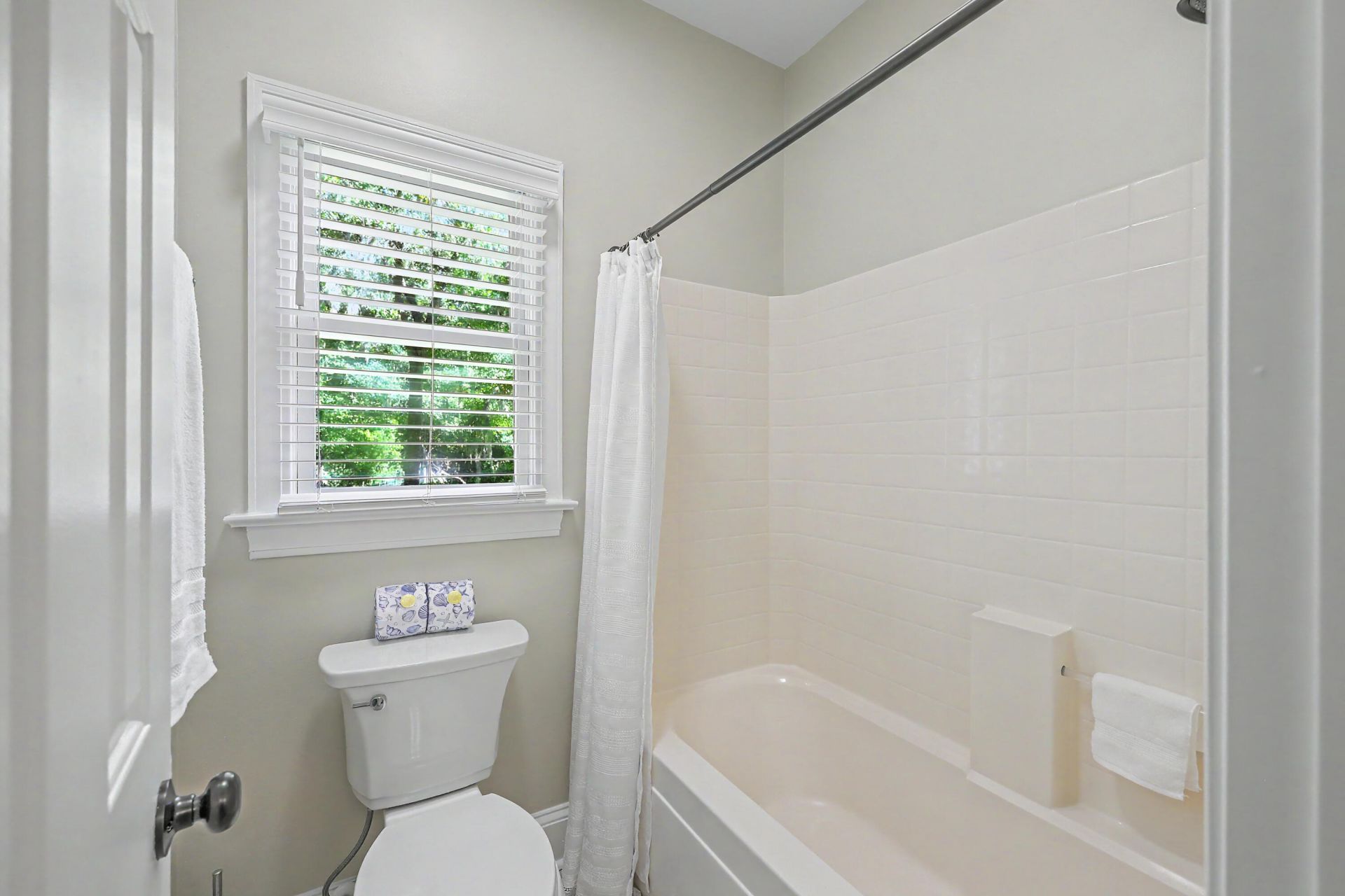 8648 Timbermarsh Lane Photo 39