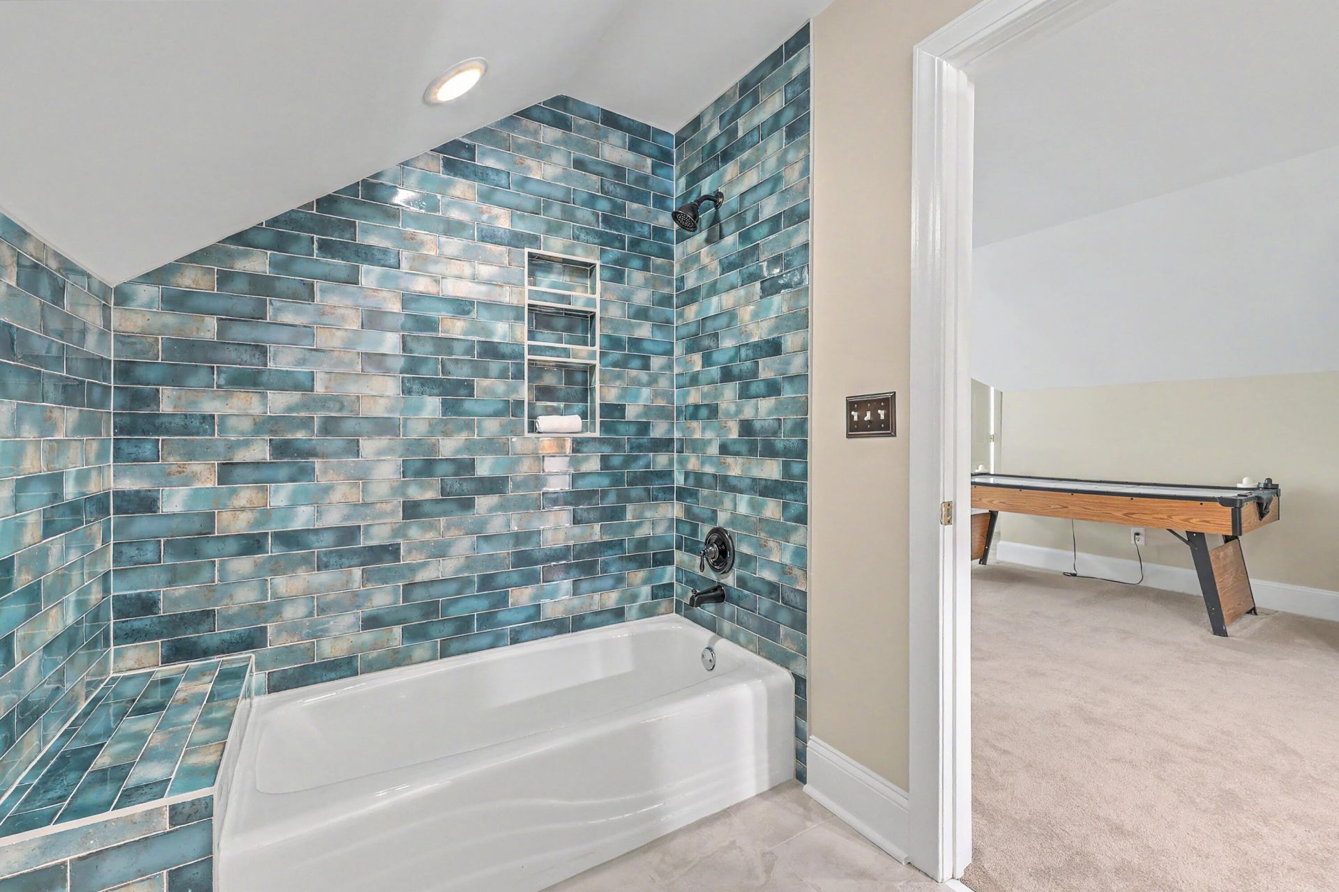 8648 Timbermarsh Lane Photo 47