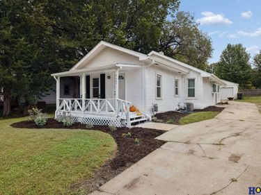 6042 Leighton Avenue, Lincoln, NE 68507