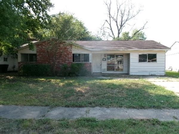 3216 Thunderbird Lane , Bossier City, LA 71112