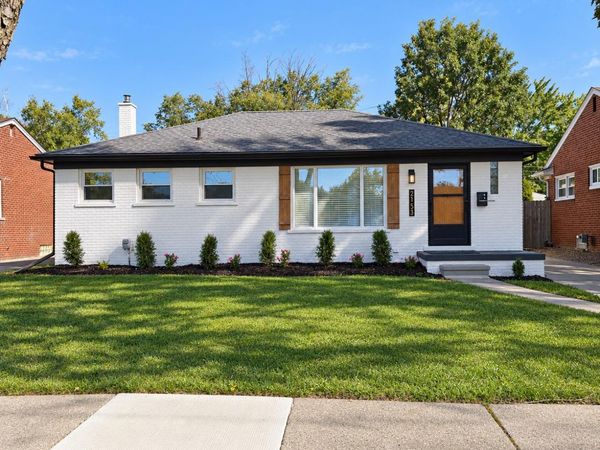 21731 Edmunton Street, St Clair Shores, Mi 48080