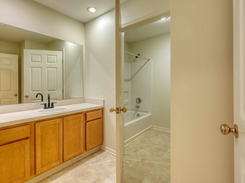 5164 Vinings Bend, Dublin, OH 43016 Photo 13