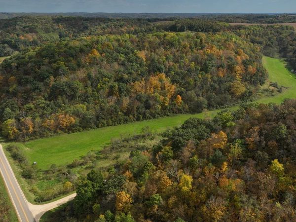 000 Hwy 171, Blue River, WI 53518