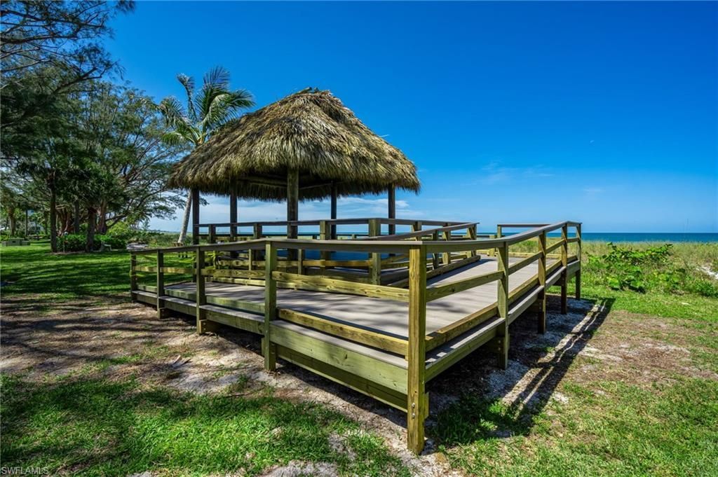 2728 Crayton Rd , Naples, FL 34103 Photo