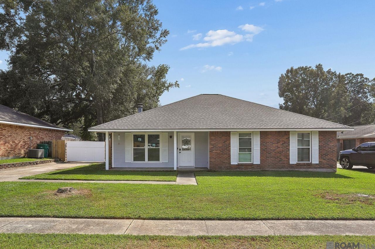 3552 Olive Ave, Zachary, LA 70791 Main Photo