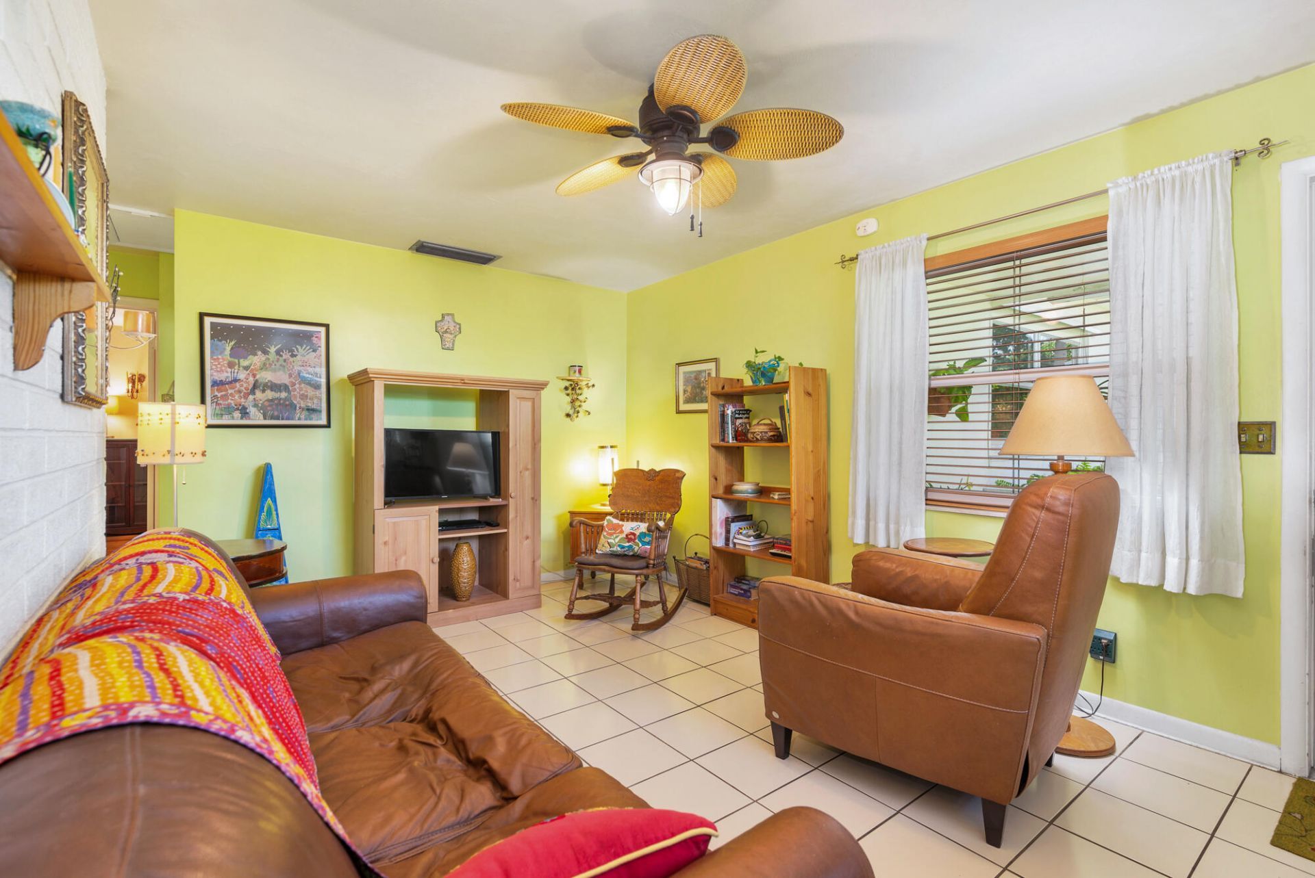 217 Pine Terrace, West Palm Beach, FL 33405 Photo