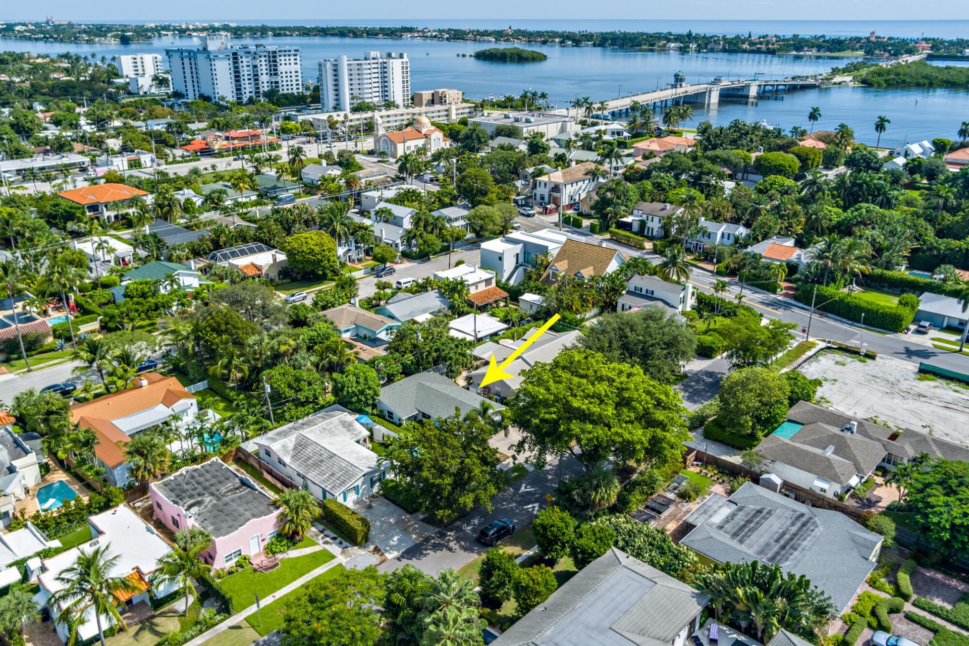 217 Pine Terrace, West Palm Beach, FL 33405 Photo