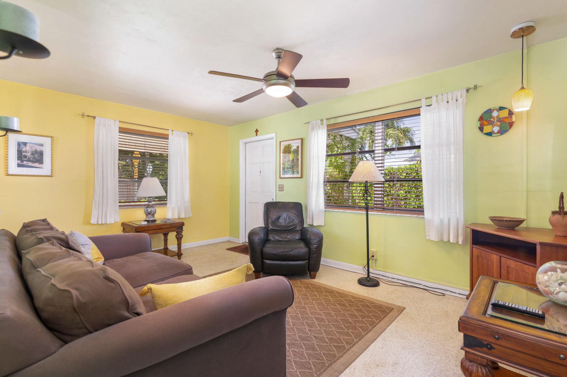 217 Pine Terrace, West Palm Beach, FL 33405 Photo