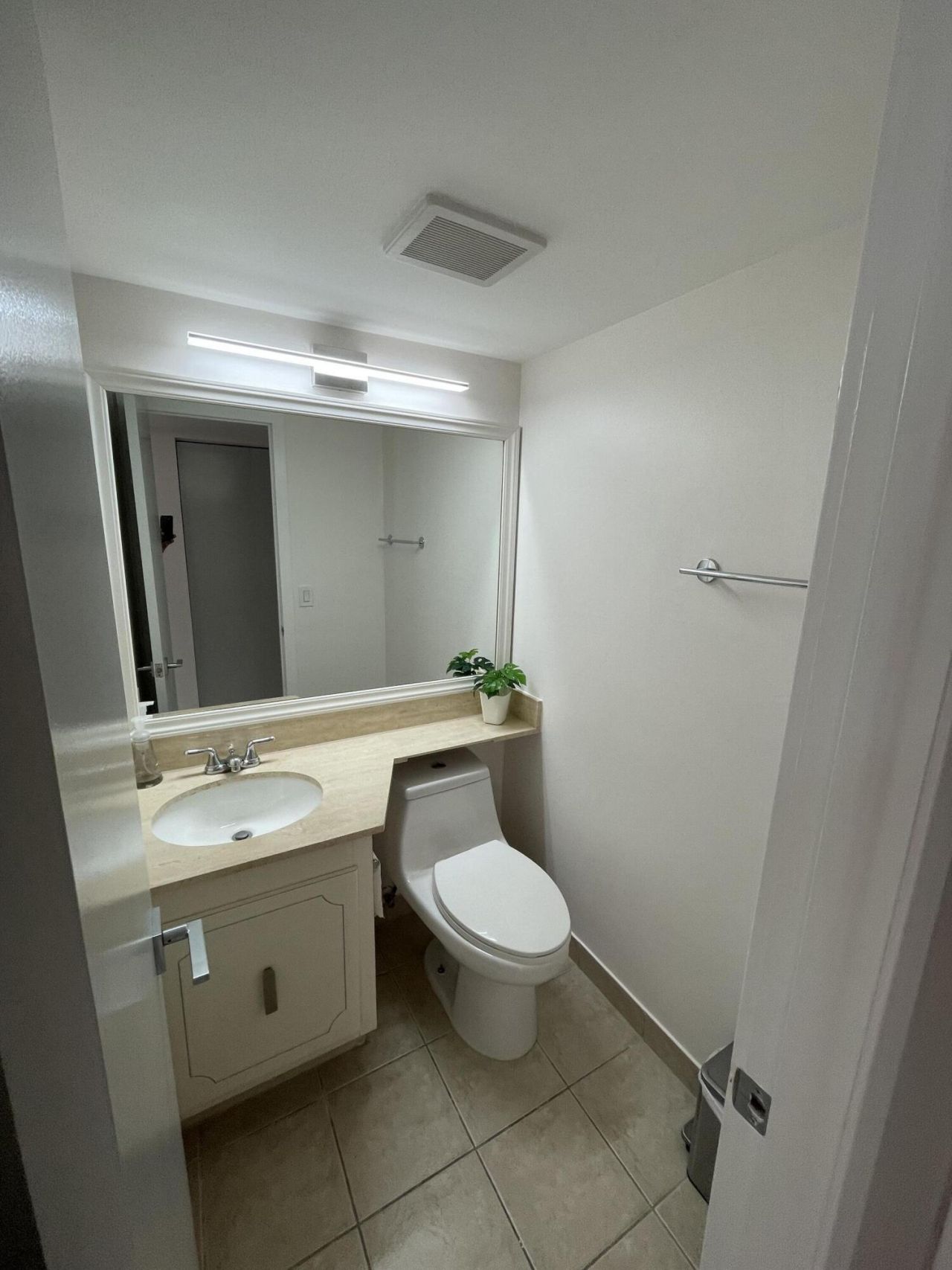 600 NE 36th Street, Unit 1111, Miami, FL 33137 Photo
