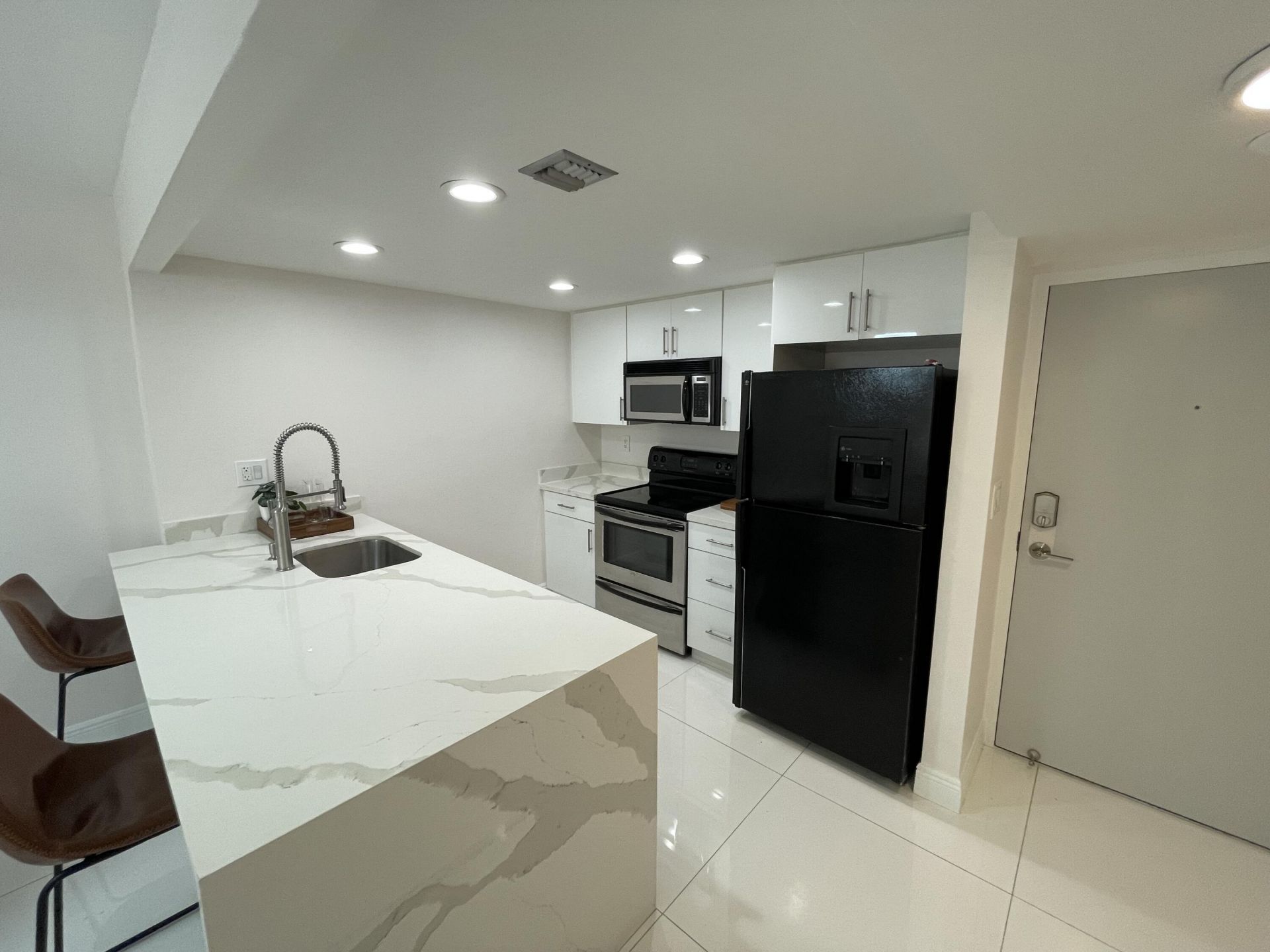 600 NE 36th Street, Unit 1111, Miami, FL 33137 Photo