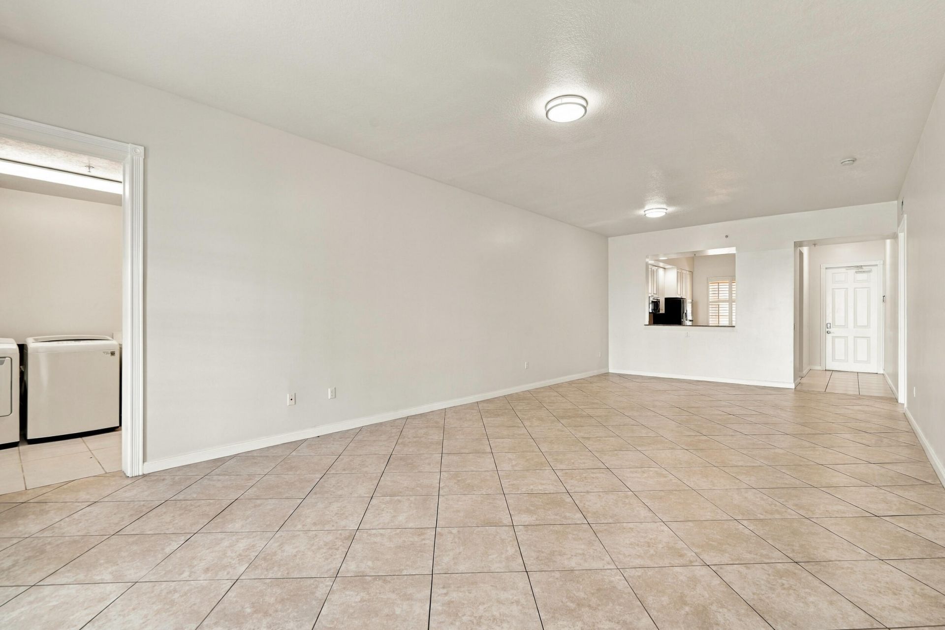 19 Harbour Isle Drive W, Unit 103, Fort Pierce, FL 34949 Photo