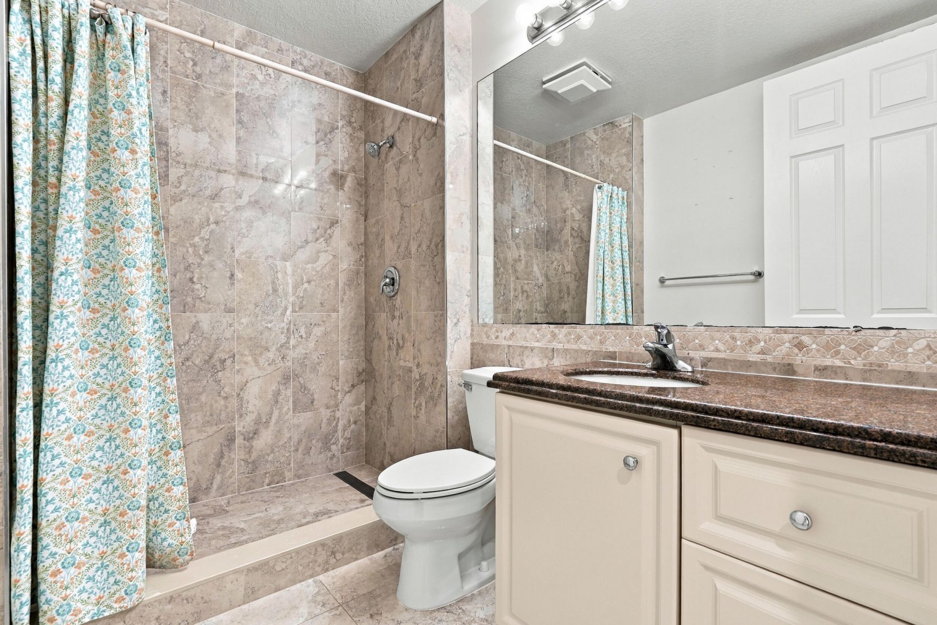 19 Harbour Isle Drive W, Unit 103, Fort Pierce, FL 34949 Photo