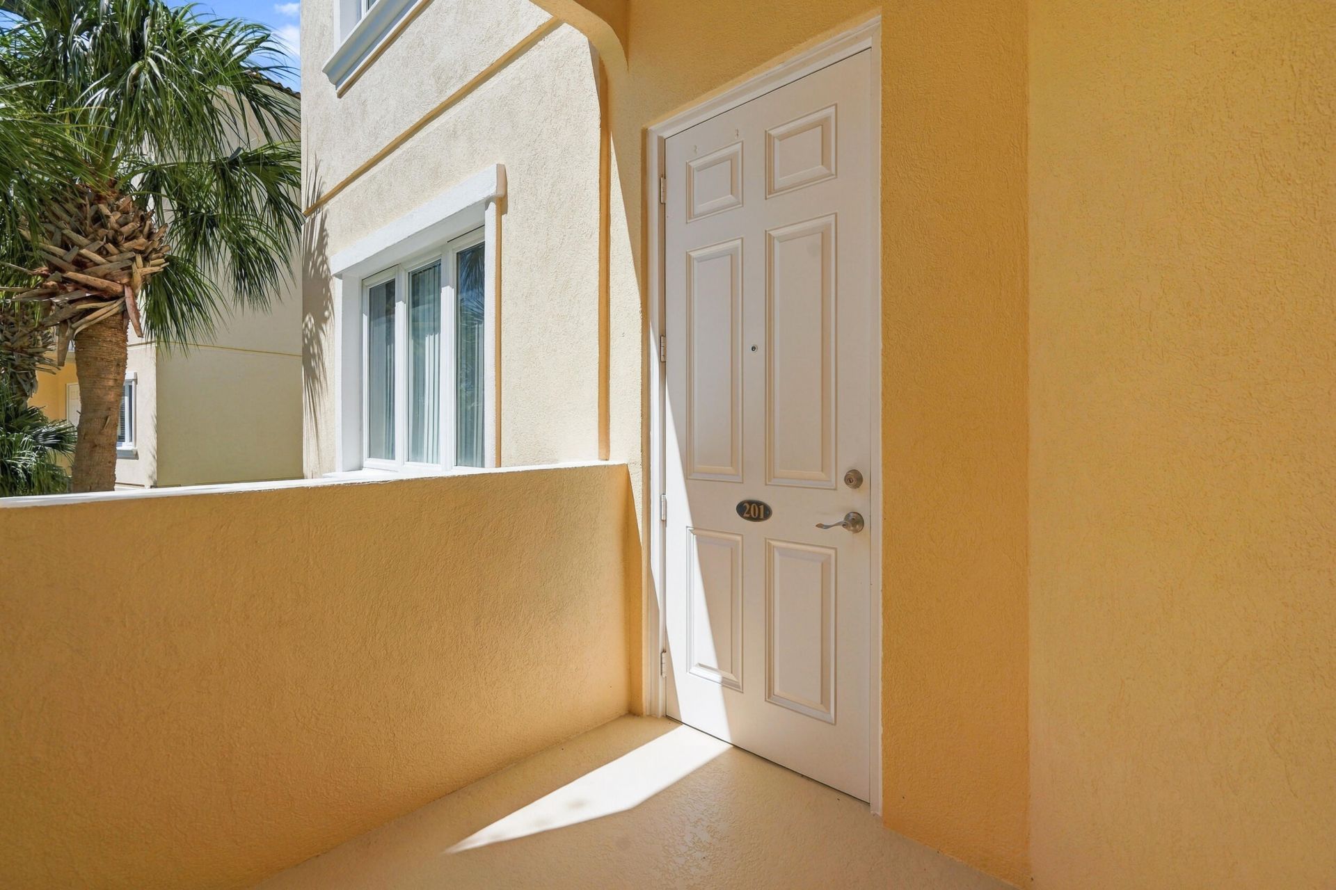 19 Harbour Isle Drive W, Unit 201, Fort Pierce, FL 34949 Photo