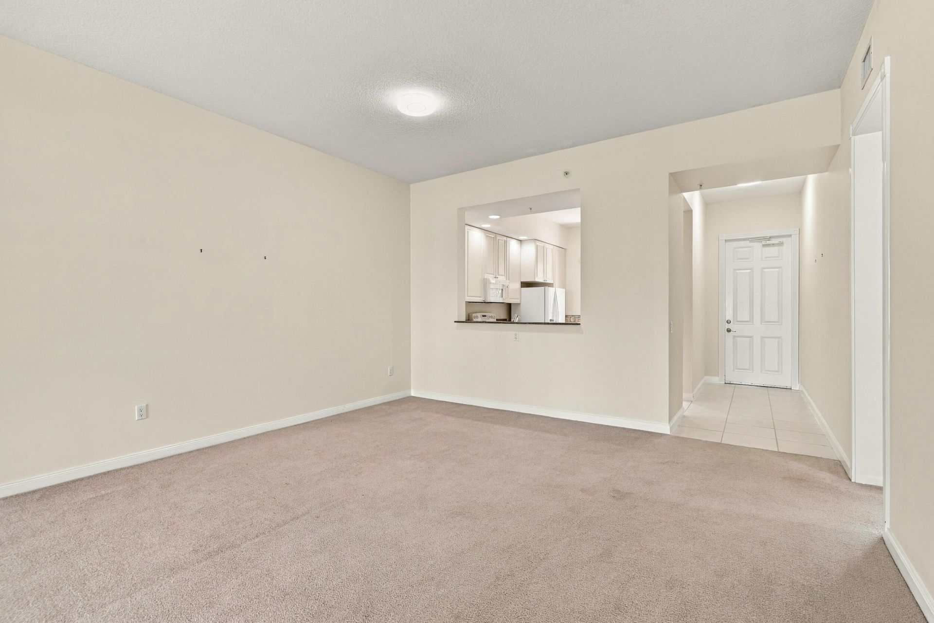 19 Harbour Isle Drive W, Unit 201, Fort Pierce, FL 34949 Photo