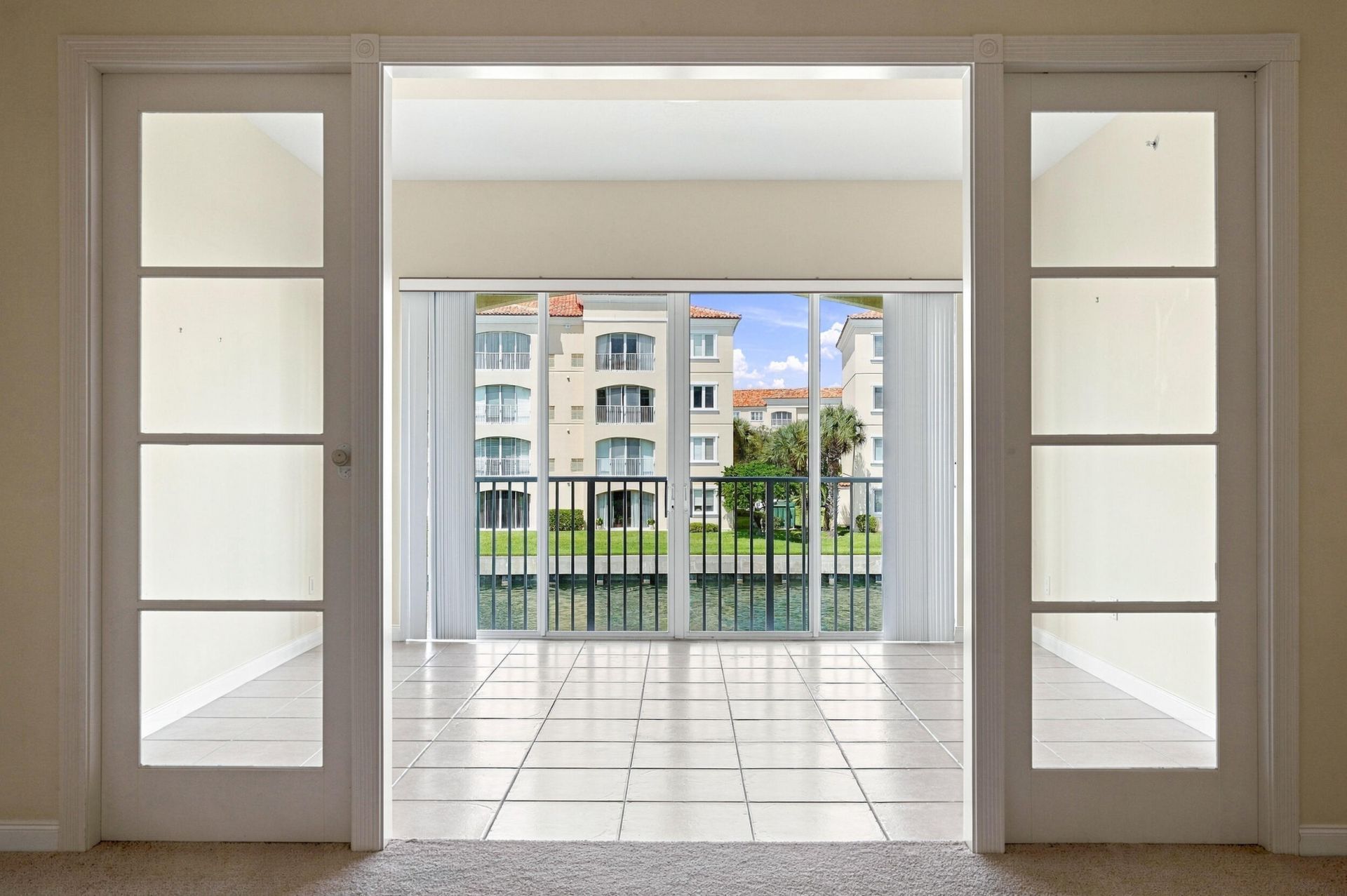 19 Harbour Isle Drive W, Unit 201, Fort Pierce, FL 34949 Photo
