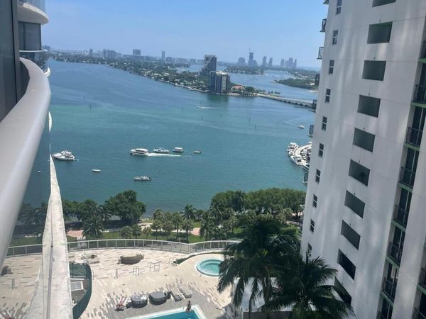 488 NE 18th Street, Unit 2106, Miami, FL 33132