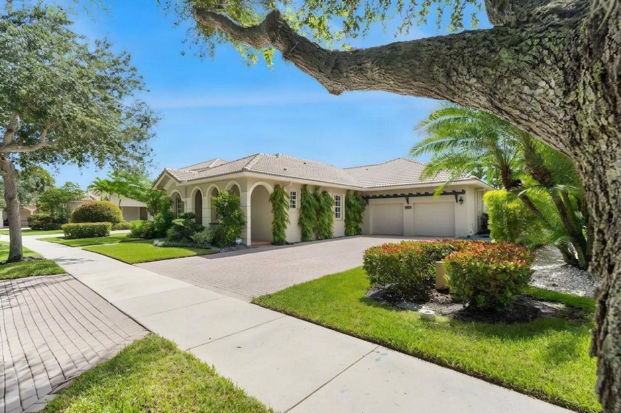 136 Via Santa Cruz, Jupiter, FL 33458 Photo