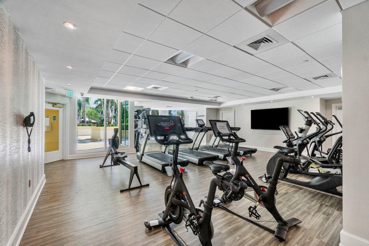 550 SE Mizner Boulevard, Unit B709, Boca Raton, FL 33432 Photo