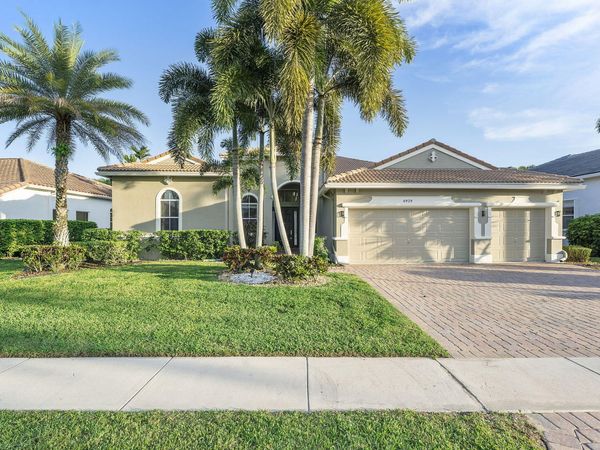 6929 Finamore Circle, Lake Worth, FL 33467