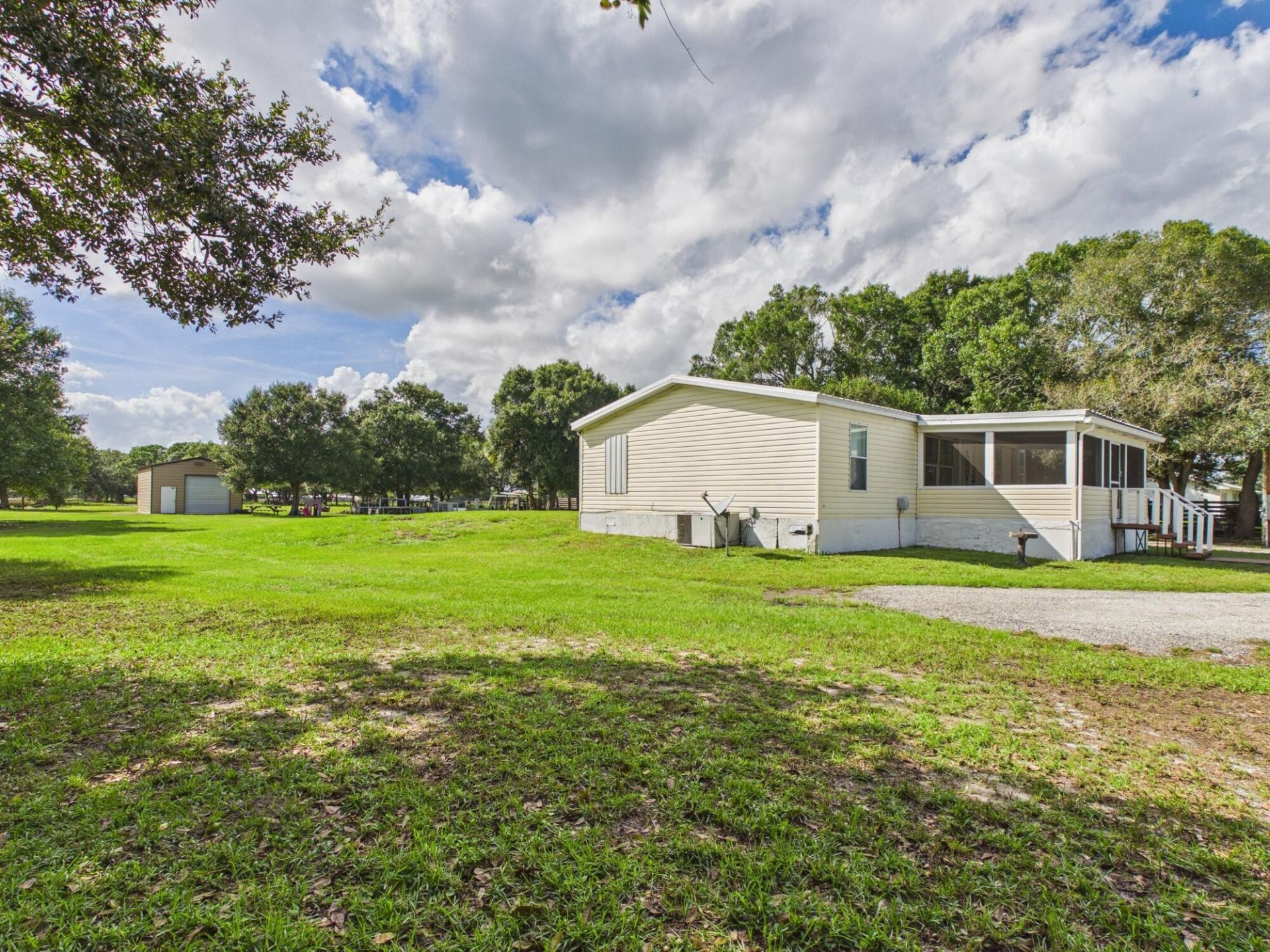 969 NE 101st Avenue, Okeechobee, FL 34974 Photo