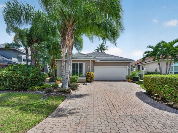 17220 Hampton Boulevard, Boca Raton, FL 33496