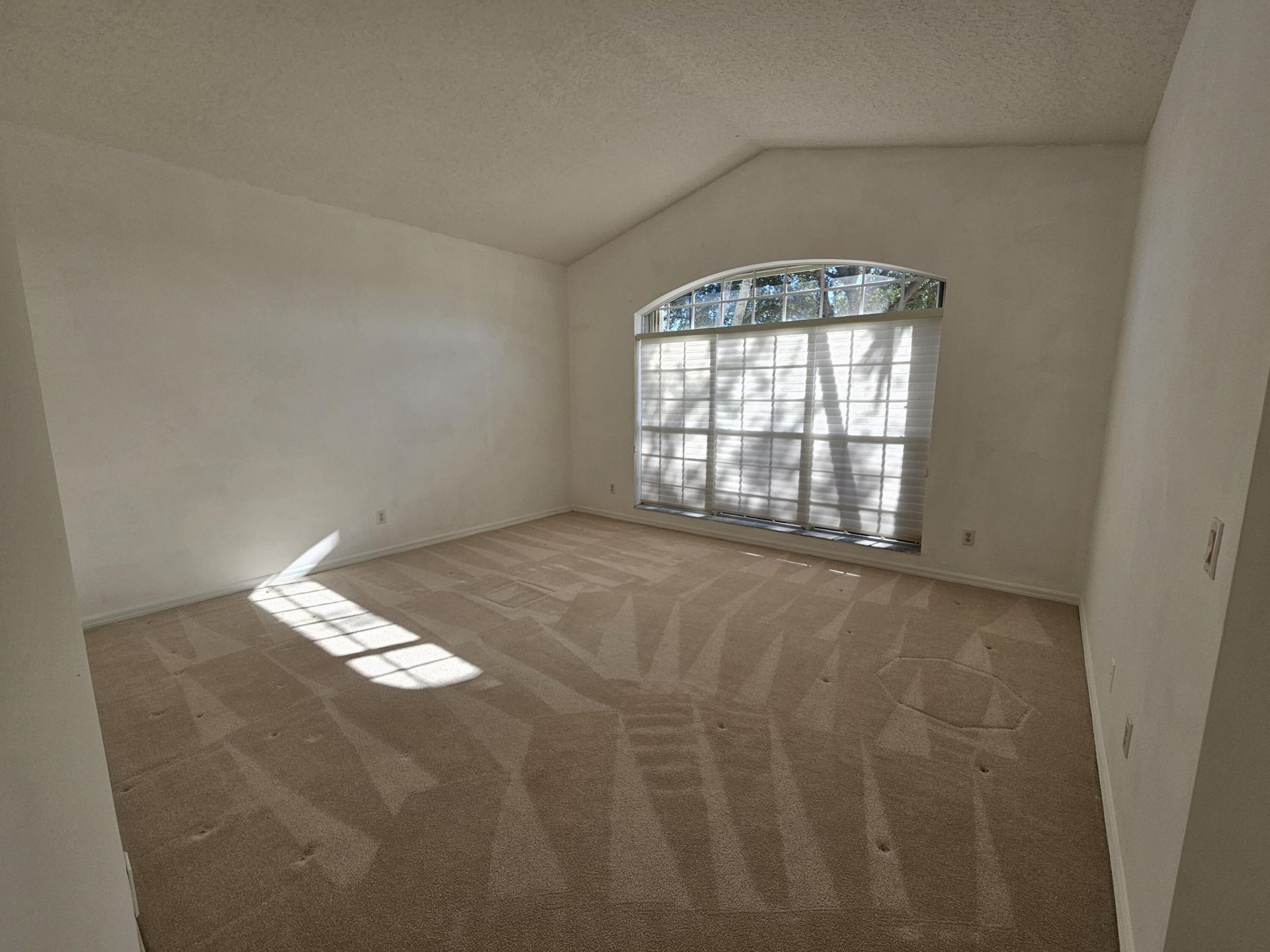 909 SW Lake Charles Circle, Port Saint Lucie, FL 34986 Photo