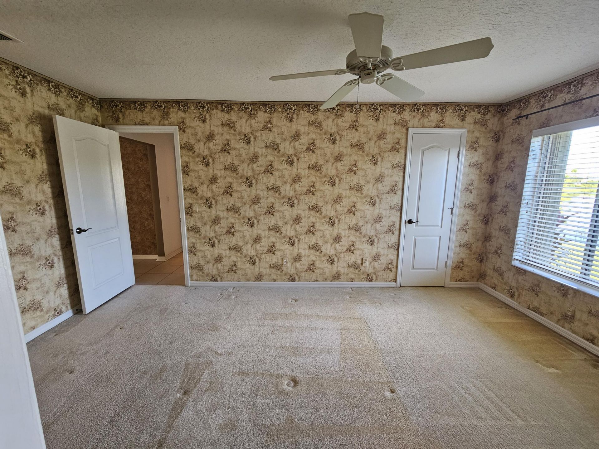 909 SW Lake Charles Circle, Port Saint Lucie, FL 34986 Photo